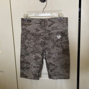 Women’s Best Camo shorts